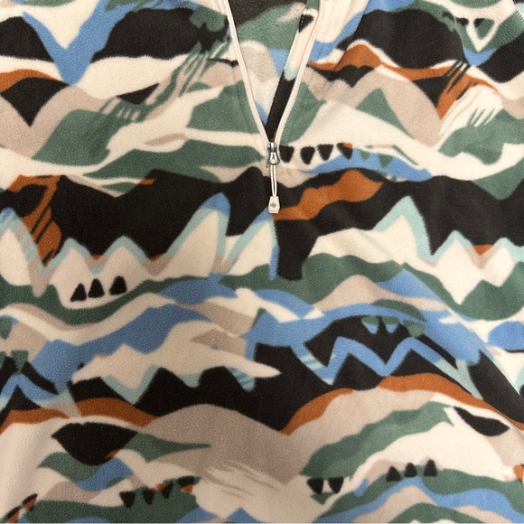 Eddie Bauer Women's Quest Fleece Quarter-Zip Sweater - Printed - Mountains - Picture 6 of 7